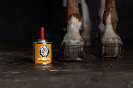 Olej do kopyt MOCNE KOPYTA 450ml DOCTOR HORSE