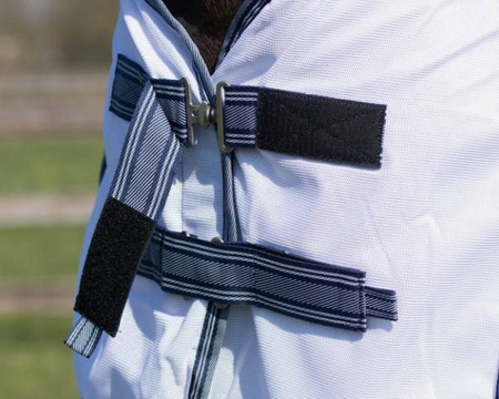 Derka siatkowa z kapturem white QHP